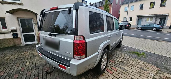 Jeep Commander