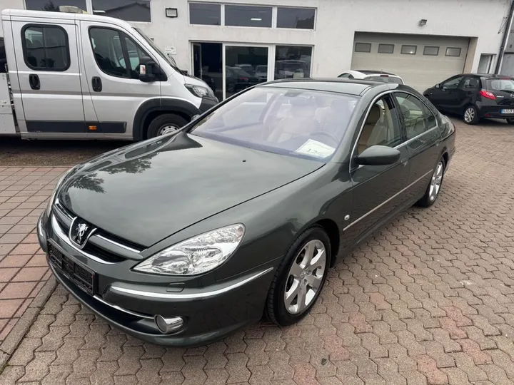 Peugeot 607