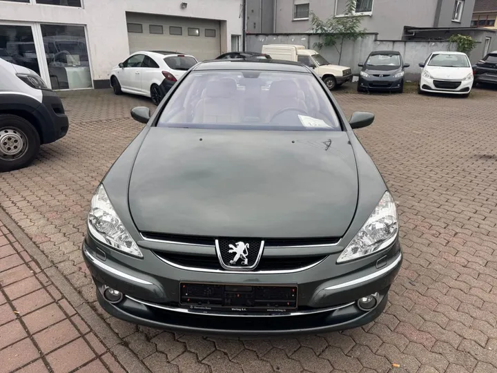 Peugeot 607