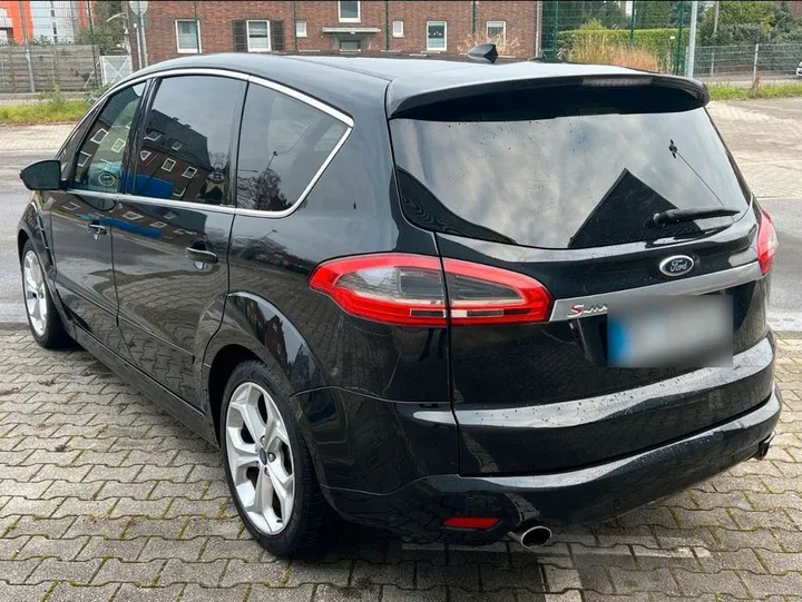 Ford S-Max