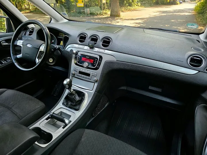 Ford Galaxy