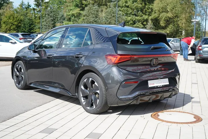Cupra Born