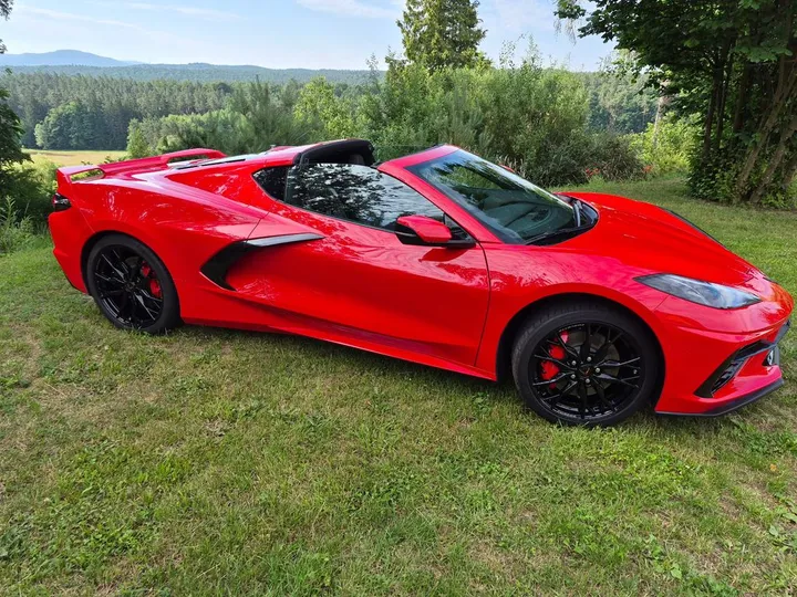 Corvette C8
