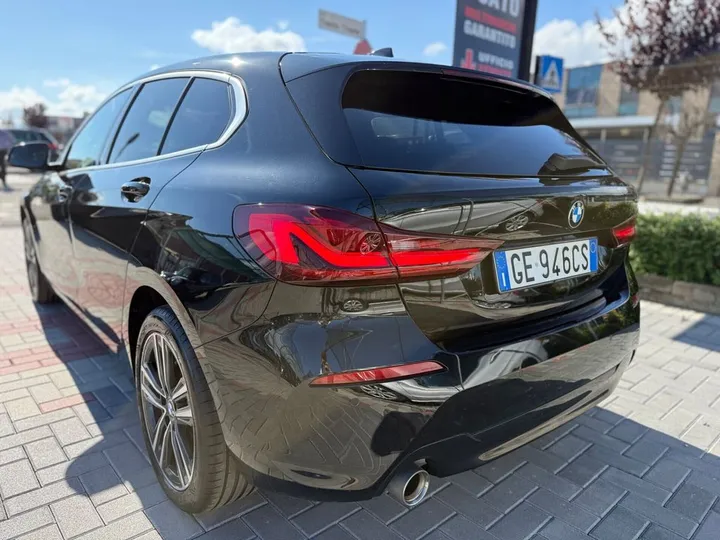 BMW 118