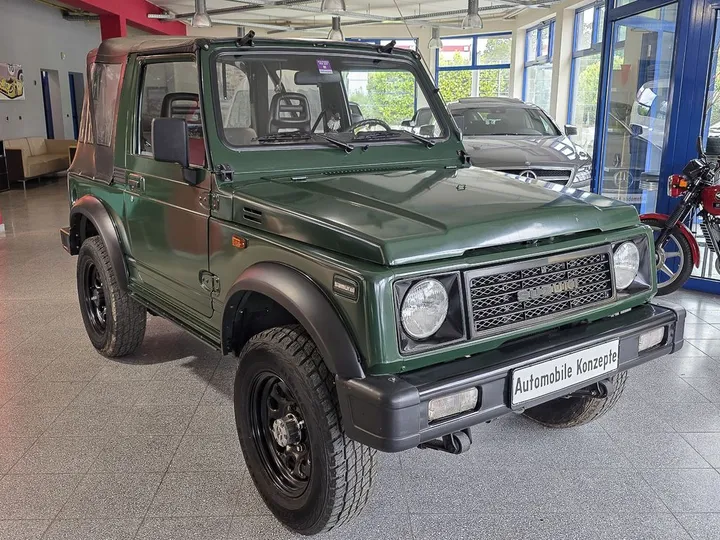 Suzuki SJ Samurai