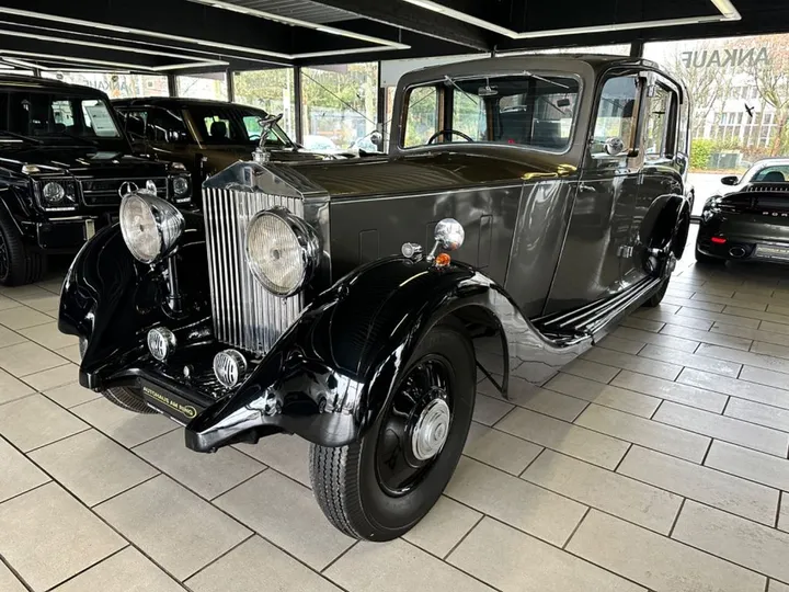 Rolls-Royce Phantom