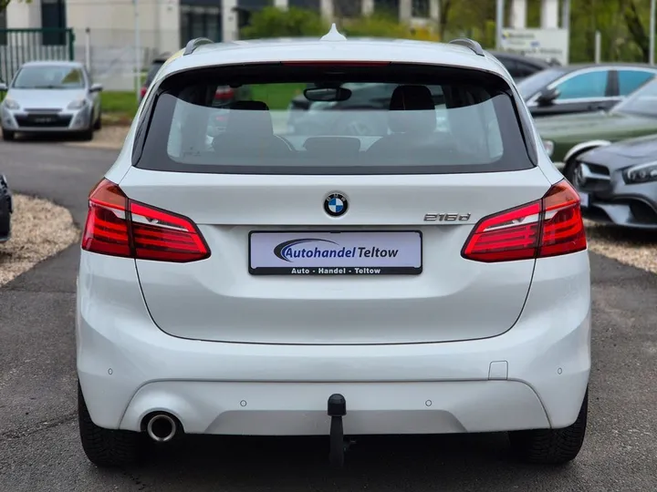 BMW 216