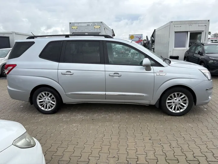 Ssangyong Rodius