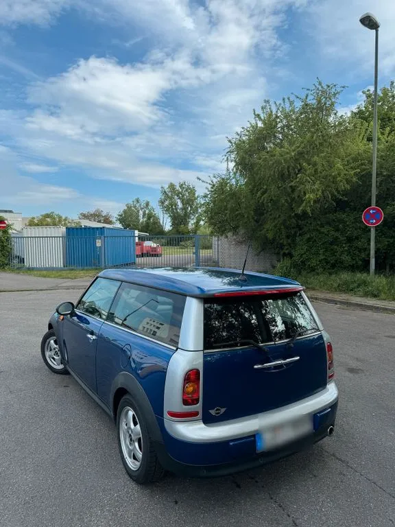 MINI Cooper Clubman