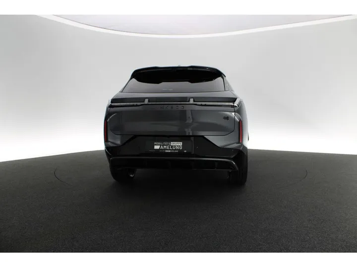 Lynk&Co 08