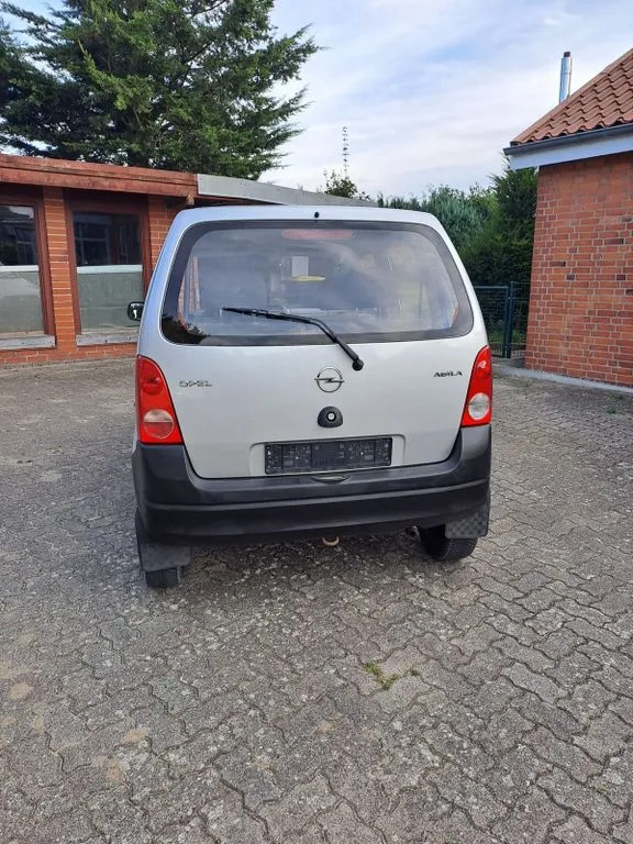 Opel Agila