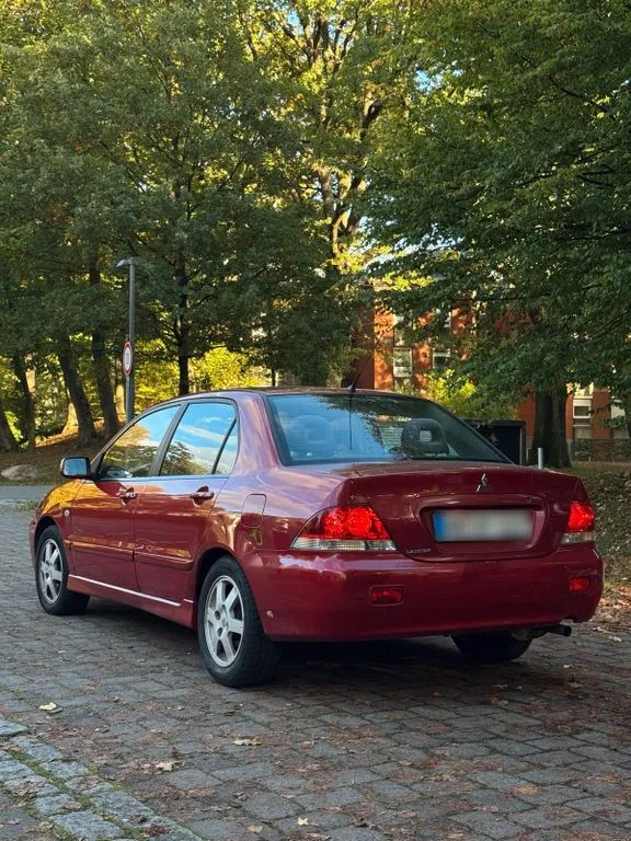 Mitsubishi Lancer
