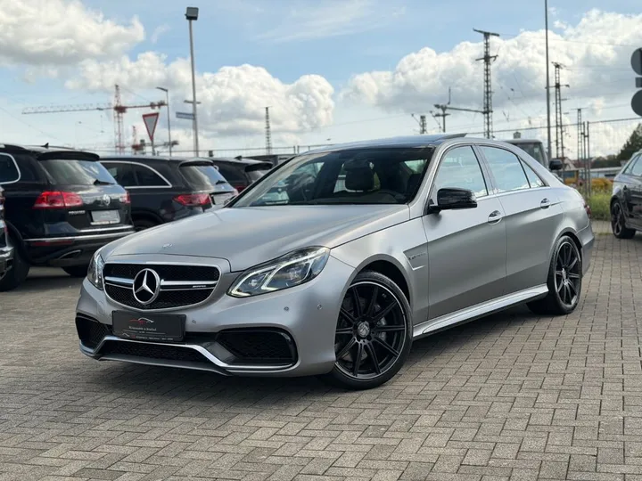 Mercedes-Benz E 63 AMG