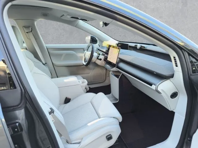 Volvo EX60