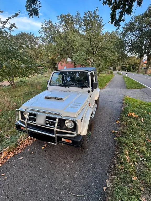 Suzuki SJ Samurai