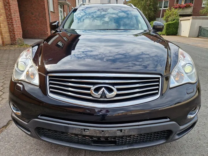 Infiniti QX50