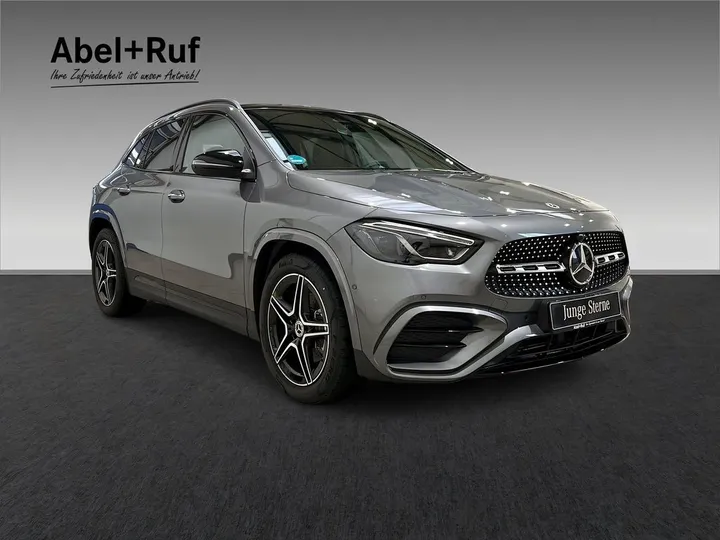 Mercedes-Benz GLA 220
