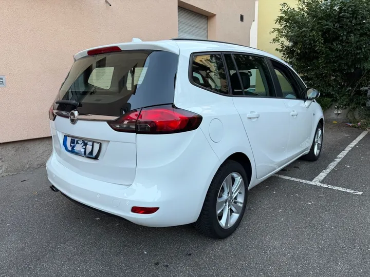 Opel Zafira Tourer