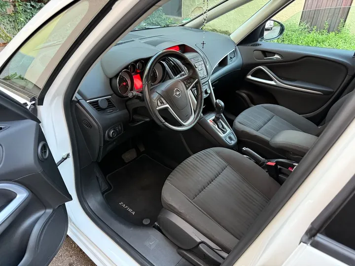 Opel Zafira Tourer