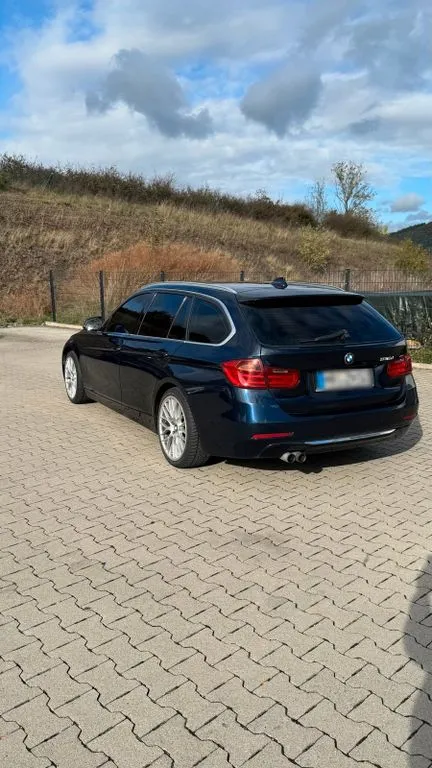 BMW 330