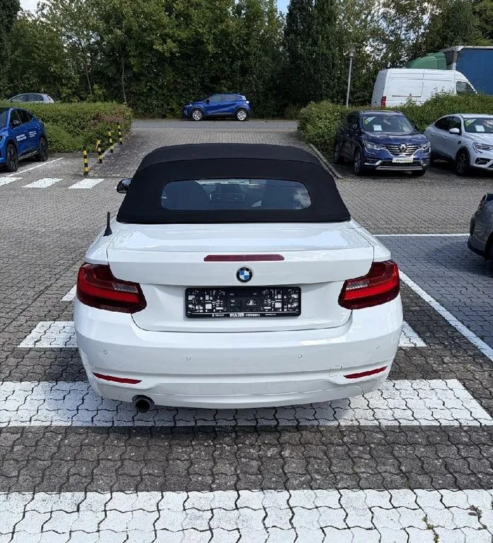 BMW 218
