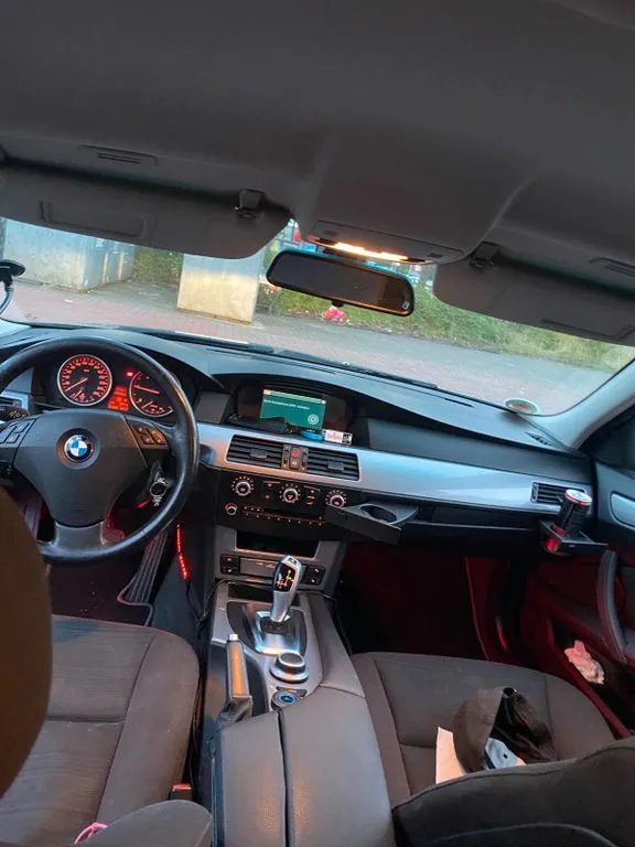 BMW 525