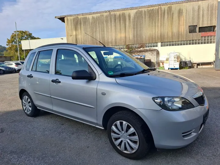 Mazda 2