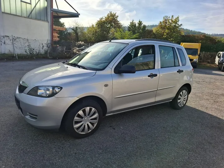 Mazda 2