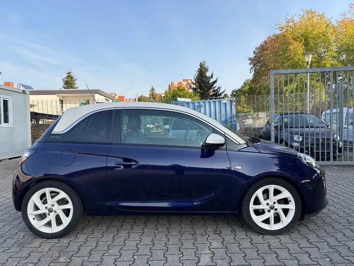 Opel Adam
