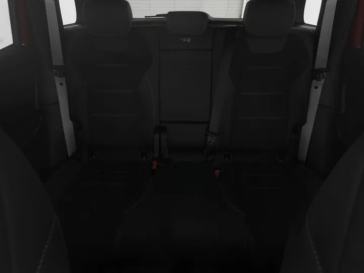 Mercedes-Benz GLB 180
