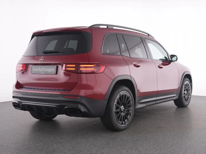 Mercedes-Benz GLB 180