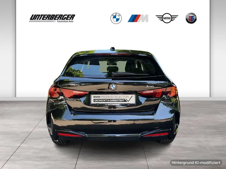 BMW 120