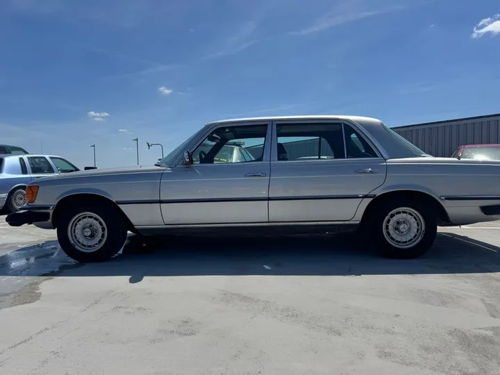 Mercedes-Benz 450