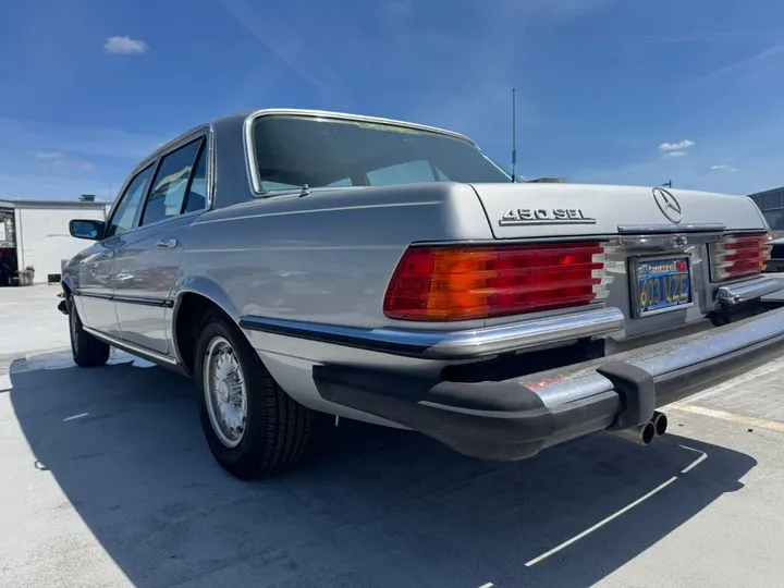 Mercedes-Benz 450