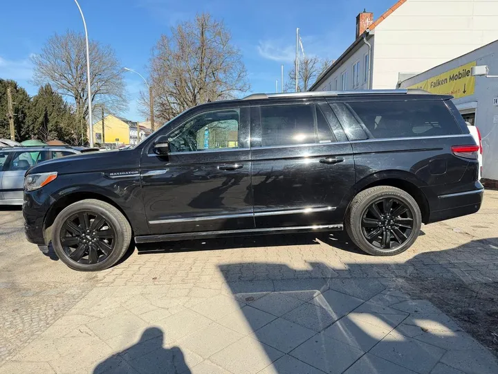 Lincoln Navigator