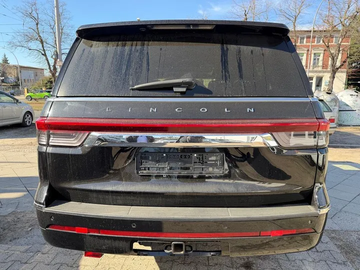 Lincoln Navigator