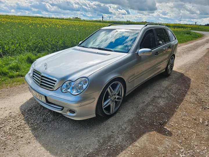 Mercedes-Benz C 220