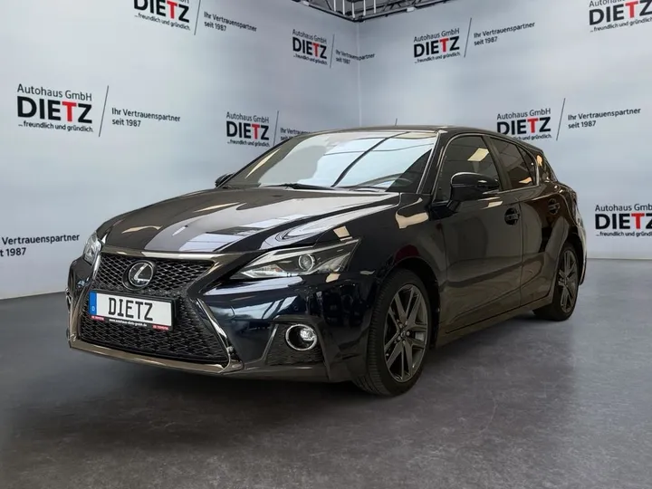Lexus CT 200h
