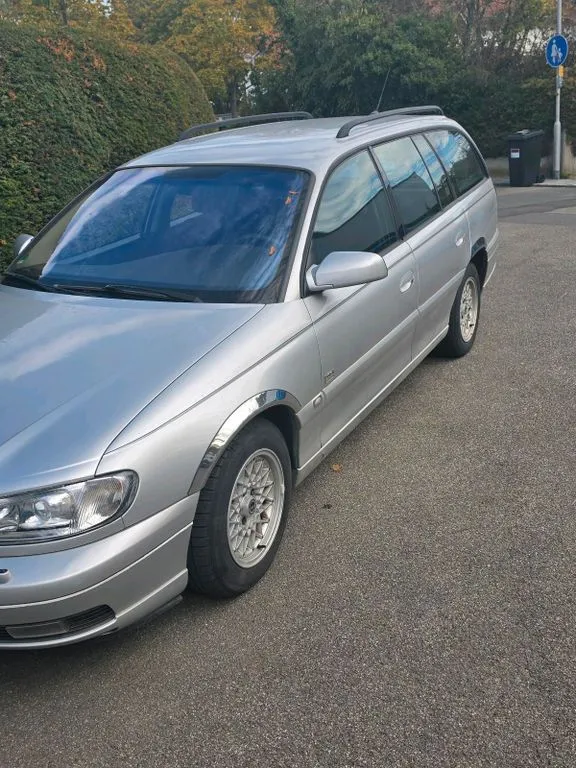 Opel Omega
