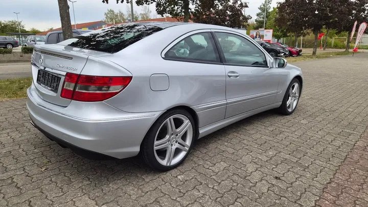 Mercedes-Benz CLC 200