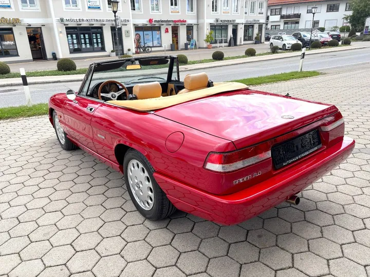 Alfa Romeo Spider