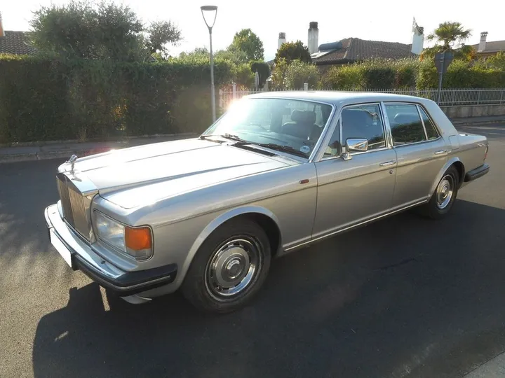 Rolls-Royce Silver Spirit