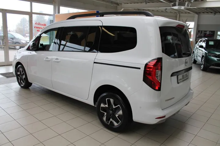 Nissan Townstar