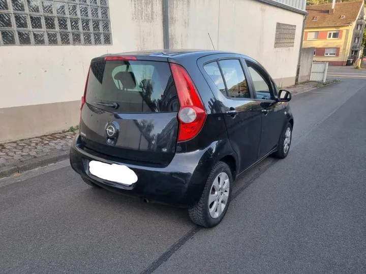 Opel Agila
