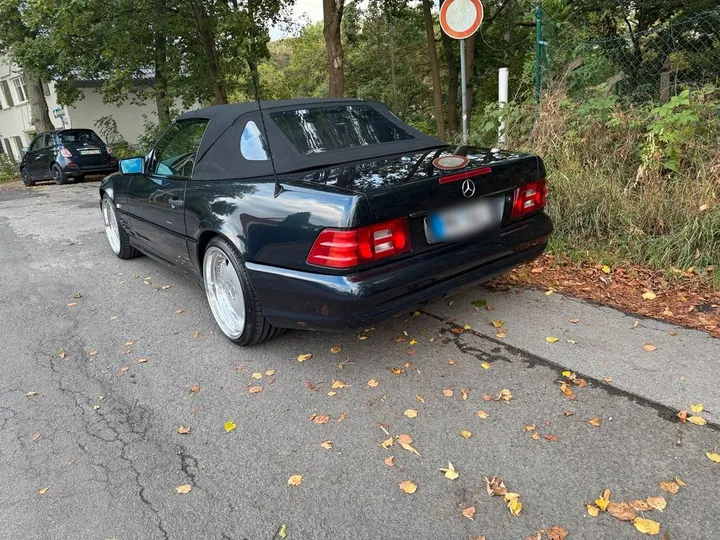 Mercedes-Benz SL 320