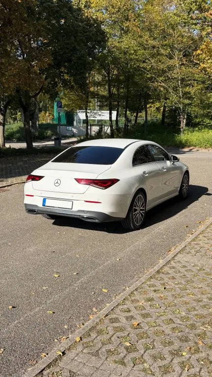 Mercedes-Benz CLA 200