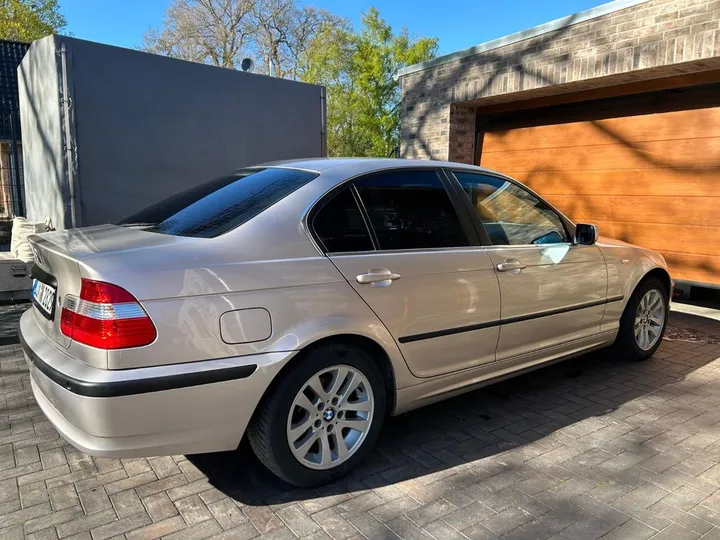 BMW 318