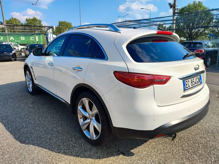 Infiniti FX