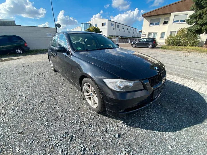 BMW 320