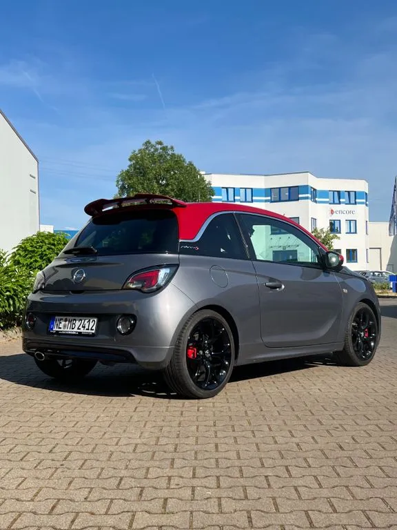 Opel Adam